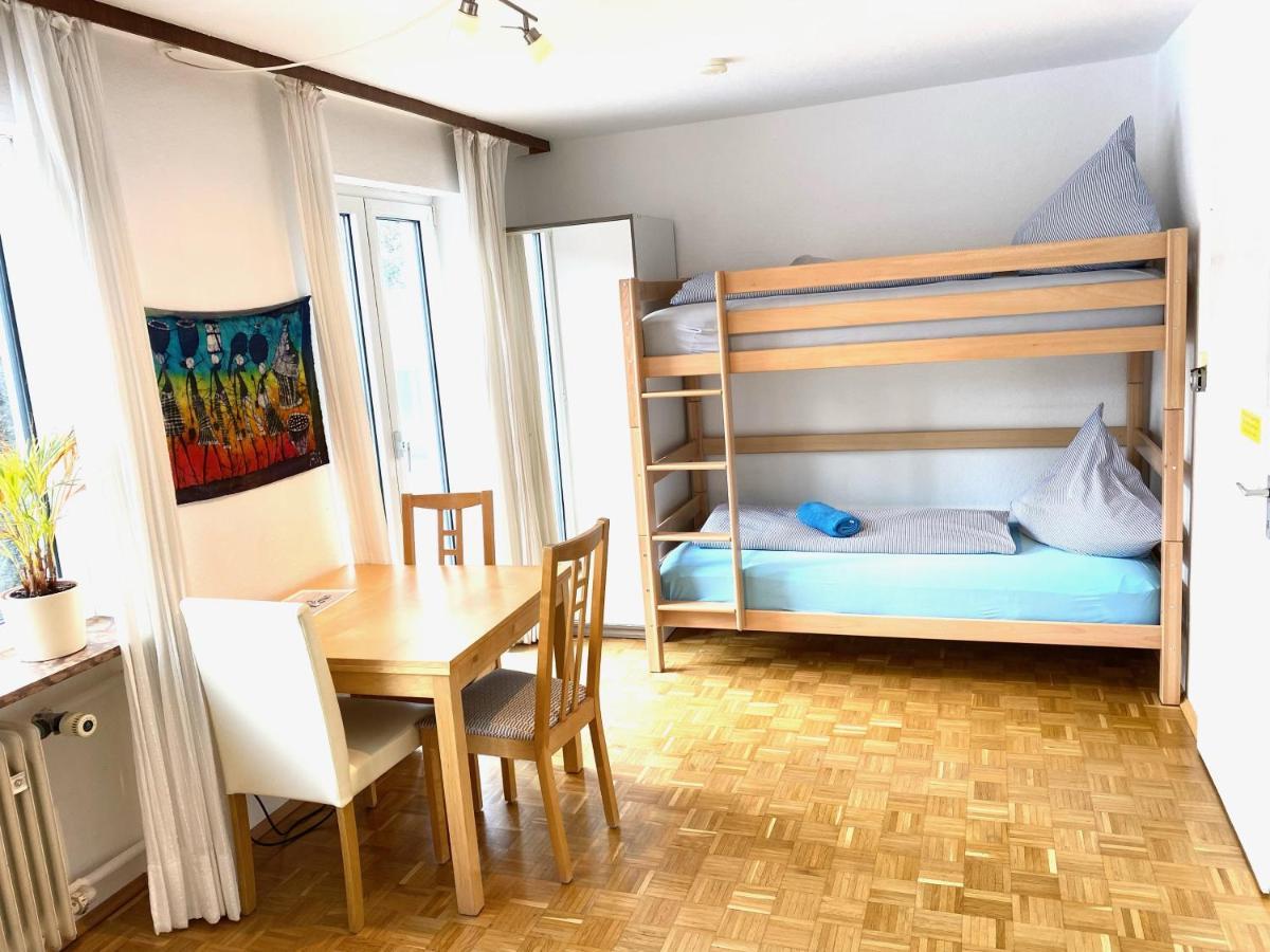 Gemuetliche Privatzimmer Mit Geteiltem Bad, Kueche Und Garten Мюнхен Екстер'єр фото
