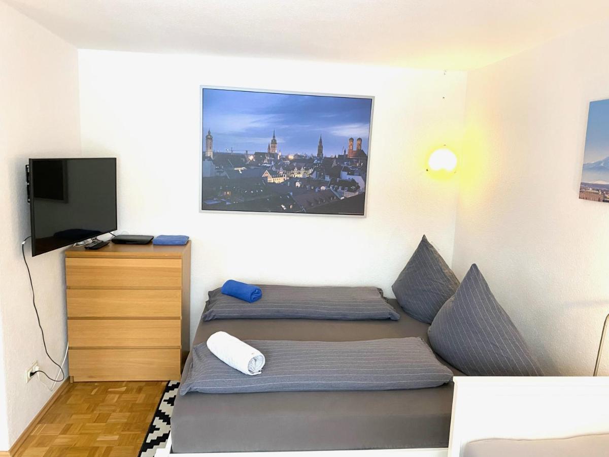 Gemuetliche Privatzimmer Mit Geteiltem Bad, Kueche Und Garten Мюнхен Екстер'єр фото